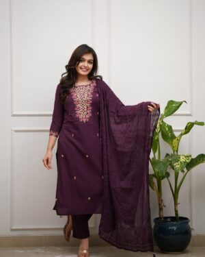 Women Cotton Flaired Kurta Pant Set with Malmal Dupatta | Colourful Embroidery Work