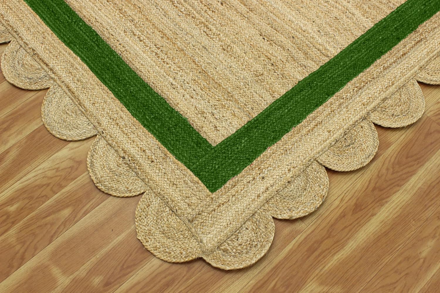 Geen border scaloped area rug04