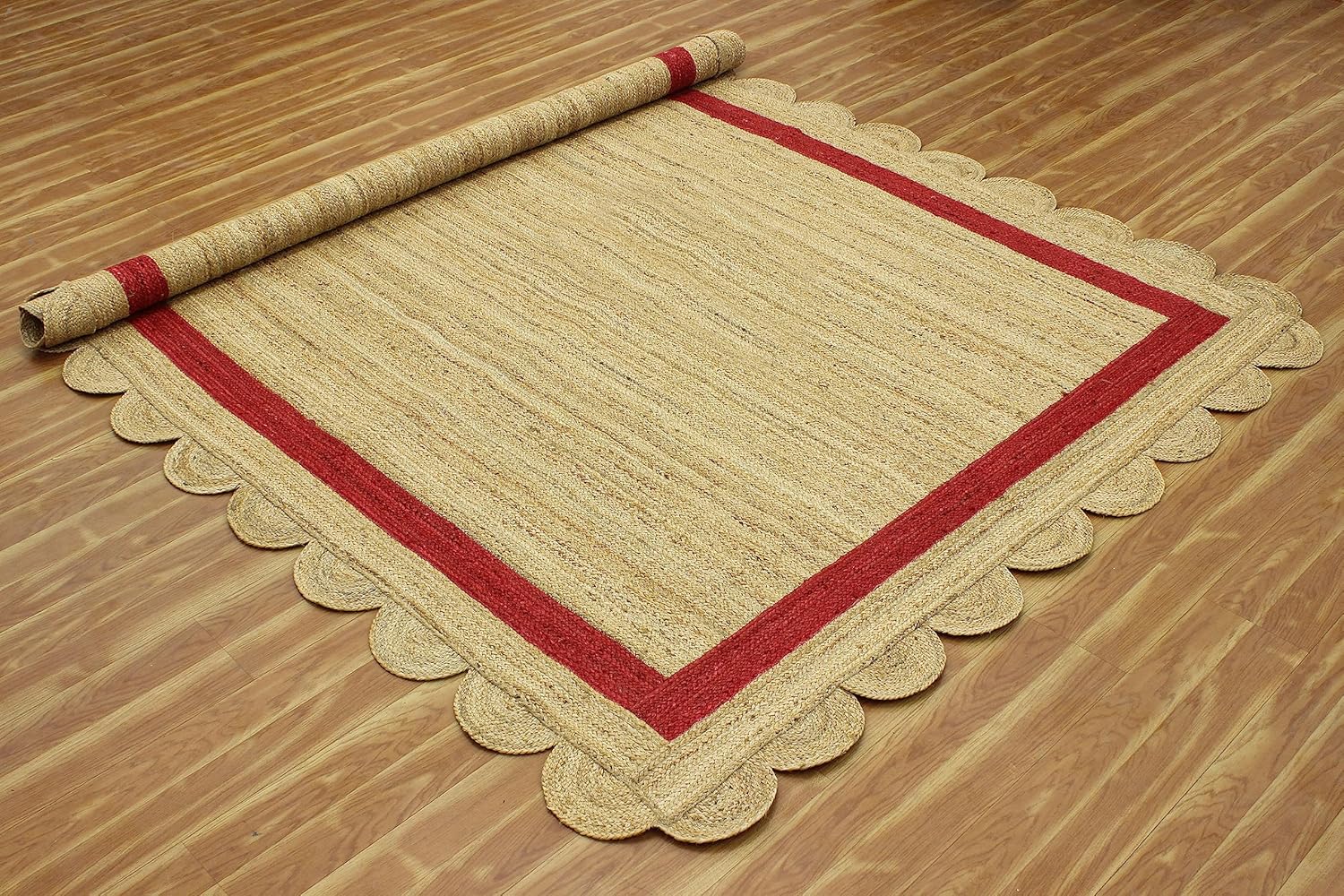 Red border scaloped area rug.jpg04