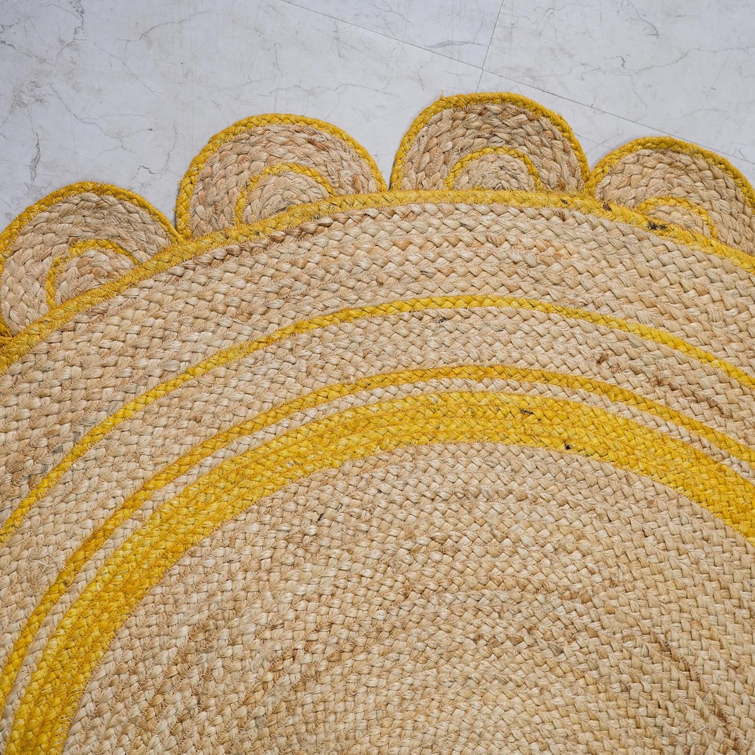 Scalloped Round Area Rug02 Scalloped Round Area Rug02